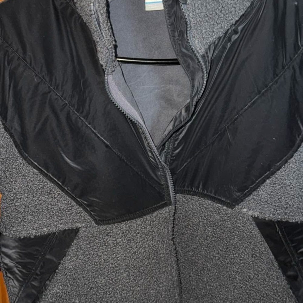 Columbia Black and Gray Teddy Jacket Cozy Outerwear